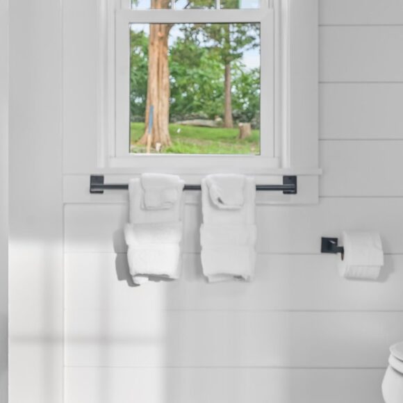 Cottage bathroom