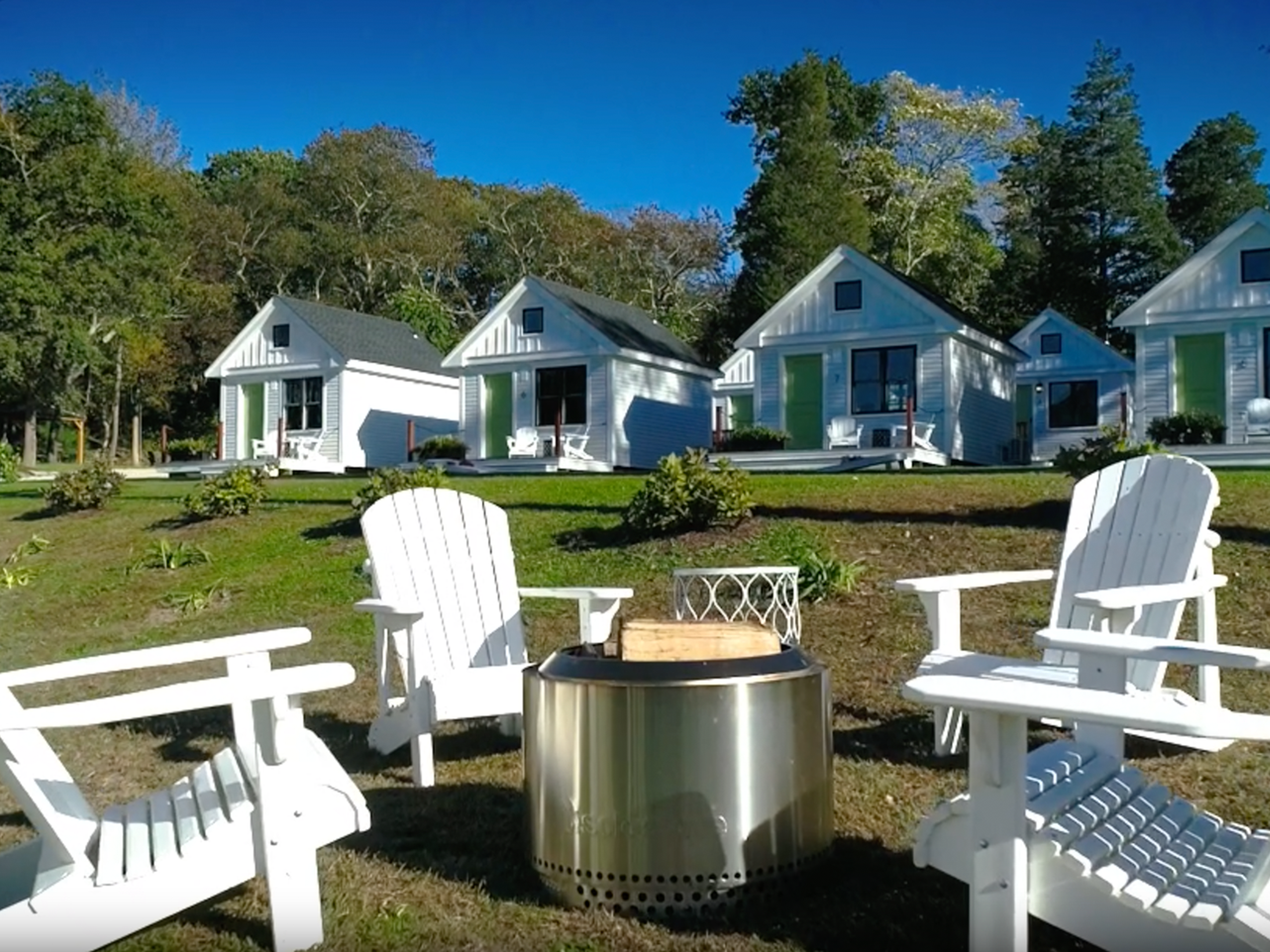 bungalow side